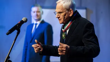 Nagrodę Gloria Artis otrzymał Wiesław Geras wieloletni dyrektor festiwalu.