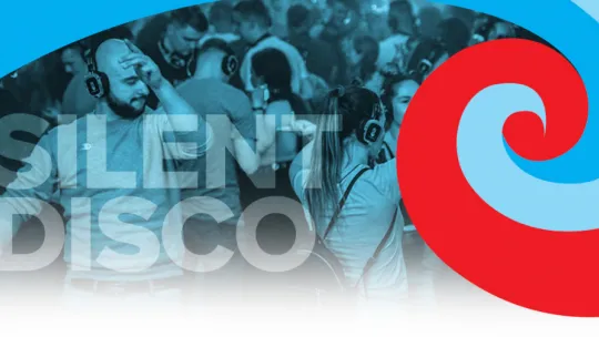Silent disco na dziedzińcu ratusza