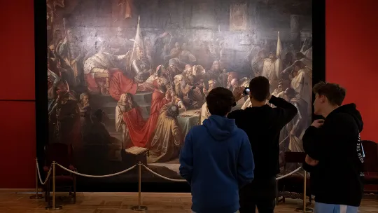 Muzea kuszą nocą