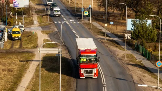 Rusza budowa drogi rowerowej wzdłuż ulicy Poznańskiej