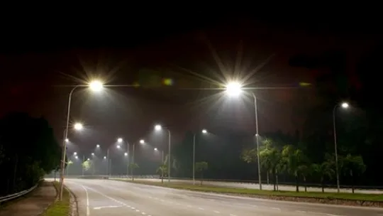 Prace oświetleniowe na Jarze