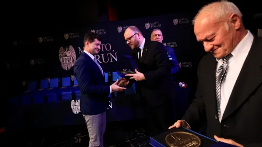 Toruń świętuje 100-lecie hokeja na lodzie