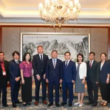 Prezentacja oferty turystycznej i atrakcji Torunia oraz spotkania z władzami miasta Guilin były jednymi z punktów udziału delegacji naszego miasta podczas targów turystycznych China EXPO Asean Tourism Exibition.
