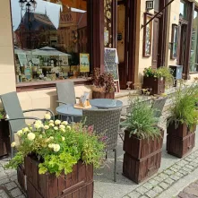 Pszczele Cuda, Rynek Staromiejski 18