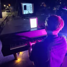 Park Kultury przy fortepianie plenerowym