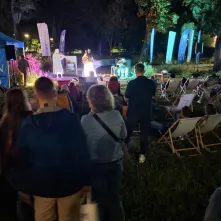 Park Kultury przy fortepianie plenerowym