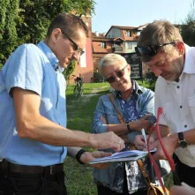 Dokumentację podpisuje konserwator miejski Emanuel Okoń