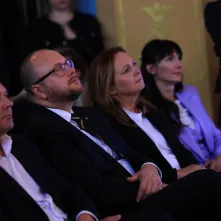 Prezydent Torunia i uczestnicy sesji panelowej