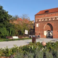 Skwer przy Bramie Klasztornej w Toruniu