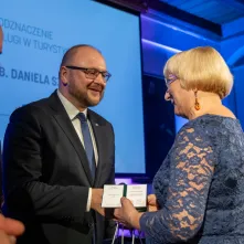 Wręczenie odznaczeń za zasługi dla turystyki - Daniela Szymańska