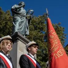 Inauguracja Roku Akademickiego 2024/2025 na UMK - złożenie kwiatów