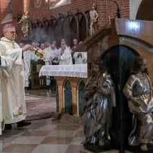 Nabożeństwo z okazji poświęcenia bazyliki katedralnej pw. śś. Jana Chrzciciela i Jana Ewangelisty. 