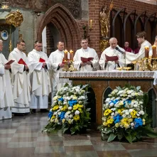 Nabożeństwo z okazji poświęcenia bazyliki katedralnej pw. śś. Jana Chrzciciela i Jana Ewangelisty. 