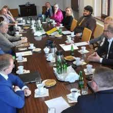 Spotkanie przedstawicieli toruńskiego samorządu z przewodniczącymi Rad Okręgów