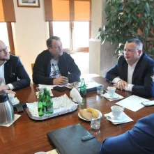 Spotkanie przedstawicieli toruńskiego samorządu z przewodniczącymi Rad Okręgów