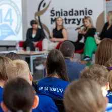 „Sport jest kobietą – Śniadanie Mistrzyń” - spotkanie w sali gimnastycznej SP 14
