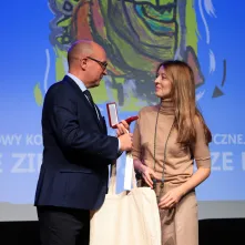 Wręczenie Nagrody Marszałka Województwa przez Marka Wojtkowskiego