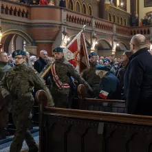 106. rocznica odzyskania niepodległości - złożenie kwiatów i msza św.