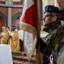 106. rocznica odzyskania niepodległości - złożenie kwiatów i msza św.