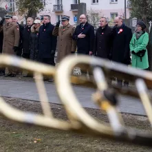 106. rocznica odzyskania niepodległości - złożenie kwiatów i msza św.