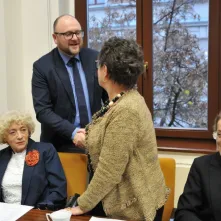 Rada Seniorów 2024-2029 na pierwszym posiedzeniu - prezydent Torunia Paweł Gulewski