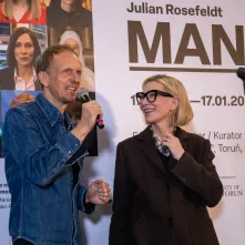 "Manifesto" - otwarcie wystawy Juliana Rosefelda w CSW