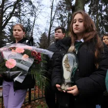 Pamiętamy o Honorowych Obywatelach Miasta: Wandzie Szuman i o. Władysławie Wołoszynie