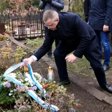Pamiętamy o Honorowych Obywatelach Miasta: Wandzie Szuman i o. Władysławie Wołoszynie