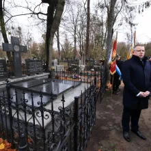 Pamiętamy o Honorowych Obywatelach Miasta: Wandzie Szuman i o. Władysławie Wołoszynie