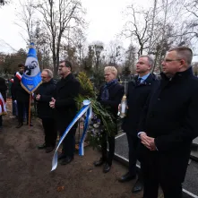 Pamiętamy o Honorowych Obywatelach Miasta: Wandzie Szuman i o. Władysławie Wołoszynie