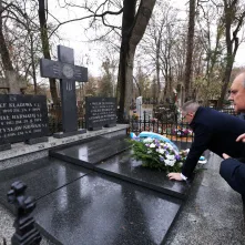 Pamiętamy o Honorowych Obywatelach Miasta: Wandzie Szuman i o. Władysławie Wołoszynie