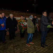 Wiązanki pamięci dla opozycji antykomunistycznej 