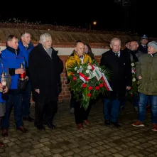 Wiązanki pamięci dla opozycji antykomunistycznej 