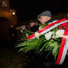 Wiązanki pamięci dla opozycji antykomunistycznej 