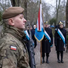 105. rocznica powrotu Torunia do wolnej Polski - złożenie kwiatów