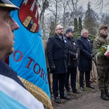 105. rocznica powrotu Torunia do wolnej Polski - złożenie kwiatów