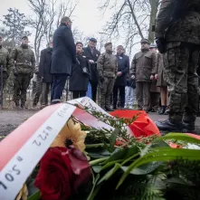 105. rocznica powrotu Torunia do wolnej Polski - złożenie kwiatów