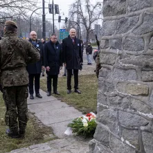105. rocznica powrotu Torunia do wolnej Polski - złożenie kwiatów