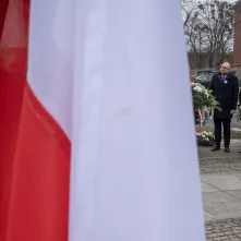 105. rocznica powrotu Torunia do wolnej Polski - złożenie kwiatów