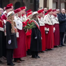 Kwiaty w 552. rocznicę urodzin Kopernika