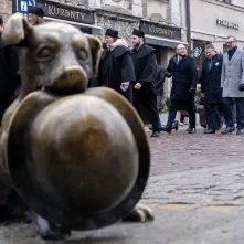 Kwiaty w 552. rocznicę urodzin Kopernika