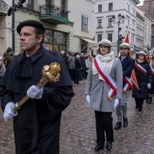 Kwiaty w 552. rocznicę urodzin Kopernika
