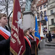 Kwiaty w 552. rocznicę urodzin Kopernika