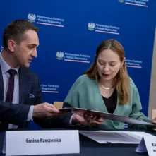 Podpisanie umowy na realizację projektu "Wygrana rodzina"