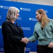 Podpisanie umowy na realizację projektu "Wygrana rodzina"