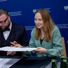Podpisanie umowy na realizację projektu "Wygrana rodzina"
