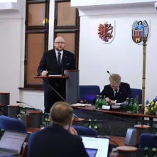 Nadzwyczajna sesja Rady Miasta i poprzedzający ją briefing prasowy