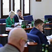 Nadzwyczajna sesja Rady Miasta i poprzedzający ją briefing prasowy