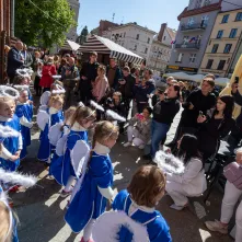 Odsłonięcie rzeźby anioła, 6.05.2025 r. 