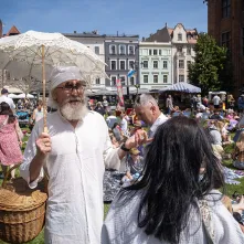 Śniadanie na trawie 